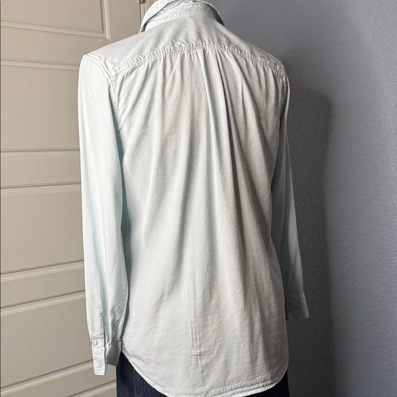 Eddie Bauer Light Blue Button Up Shirt Women’s L Tencel Rayon Soft Casual - Picture 5 of 11